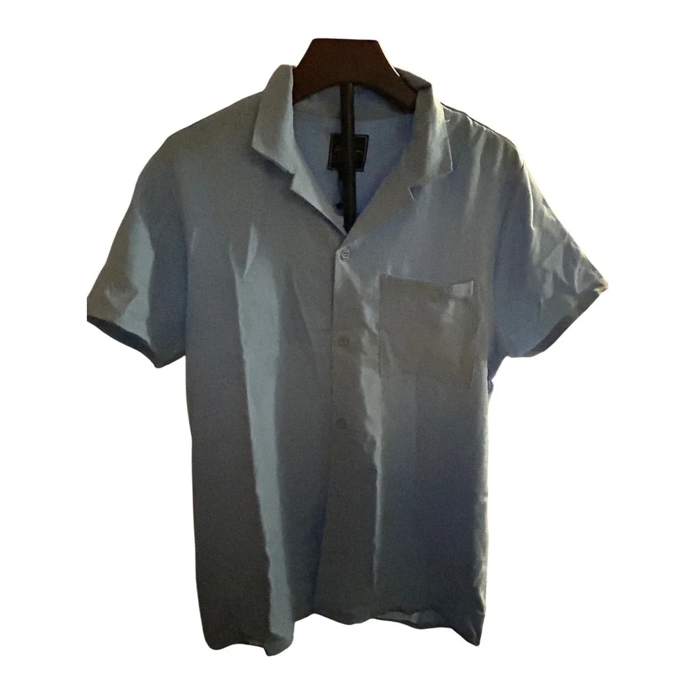 Paraffin Couture BABY BLUE Short Sleeve Button Up‎ Shirt Size Small